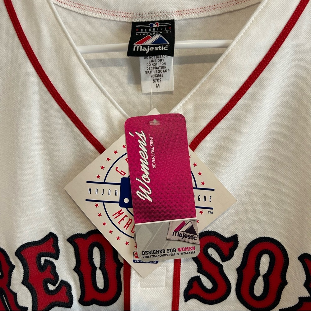 NWT Women’s Red Sox Baseball Jersey - Picture 6 of 7